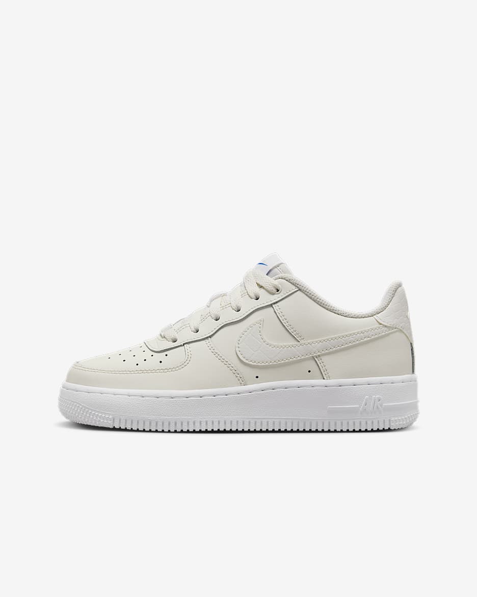 ナイキ エアフォース ジュニア ☆ NIKE AIR FORCE 1 LV8 22~25cm NIKE公式】ナイキ エア フォース 1 LV8 ジュニアシューズ